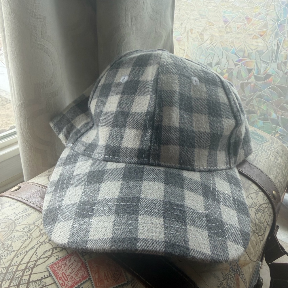 Cocus Pocus Gray and White Plaid Cap